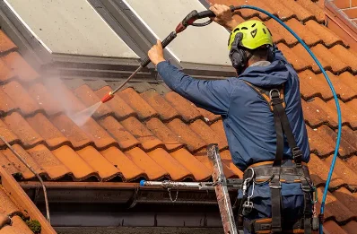 Démoussage et hydrofuge de toiture à Eymeux
